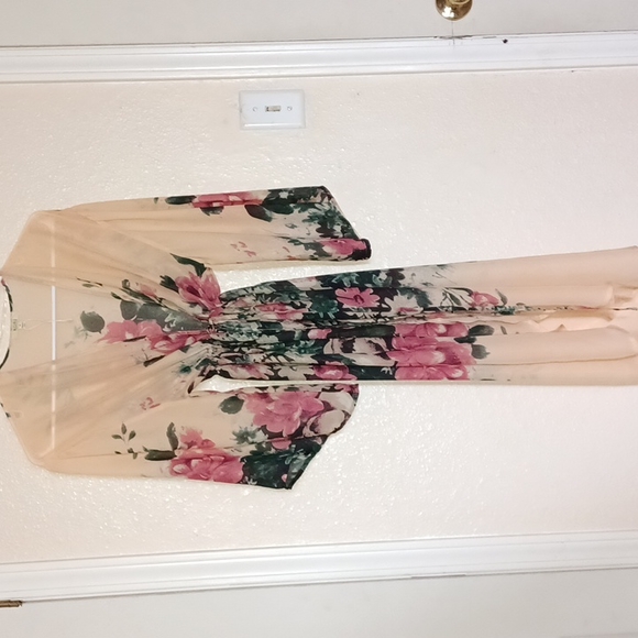 Kimono - Picture 3 of 10